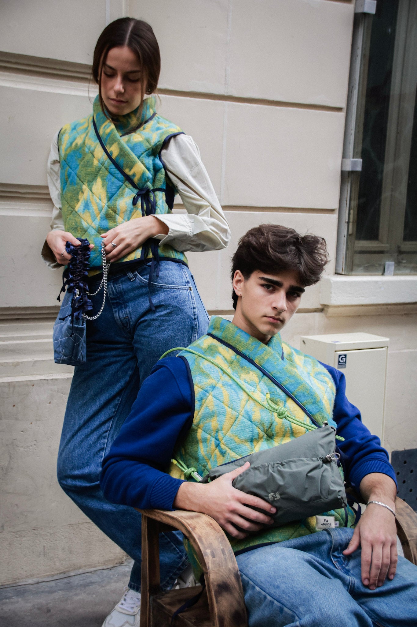 VESTE SHANTI - FLEURIE VERTE ET BLEUE